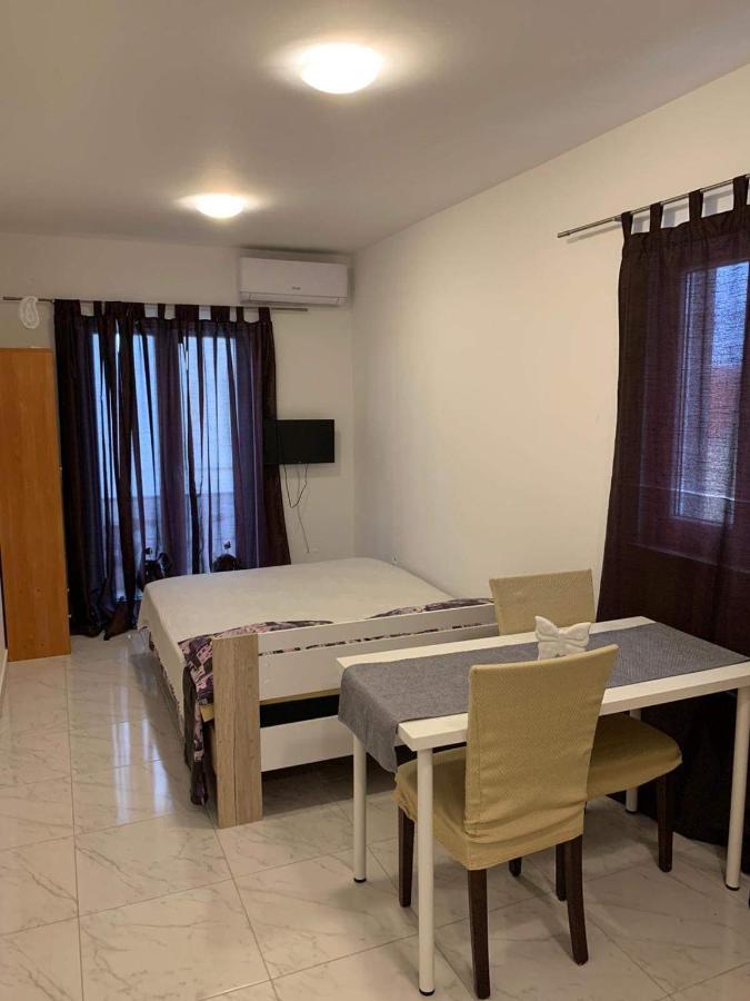 Nada&Danijela Apartment Бродарика Екстериор снимка